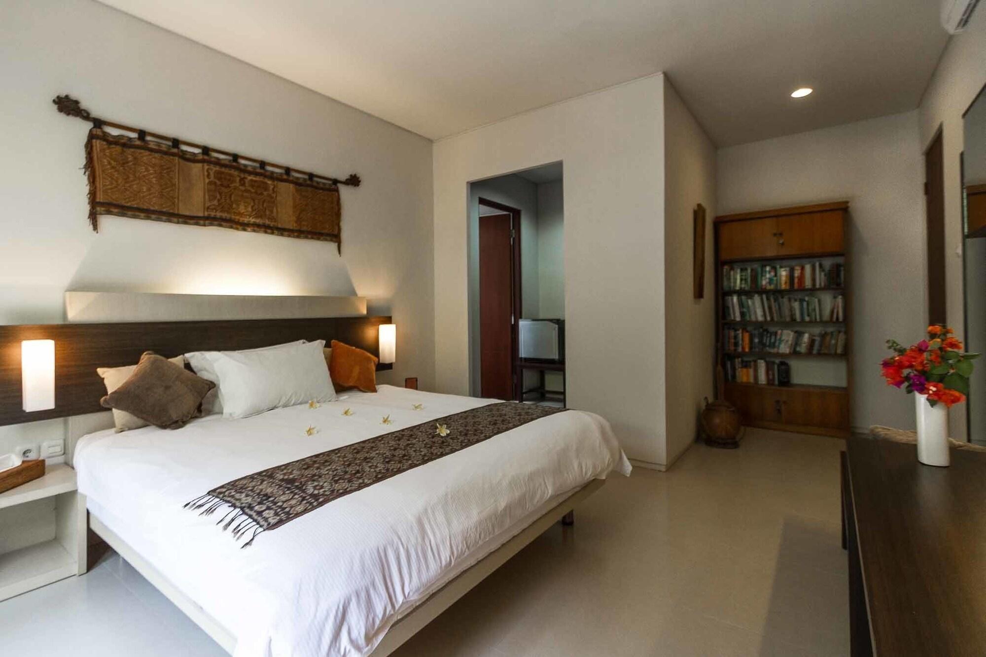 Villa Karingal Senggigi Buitenkant foto