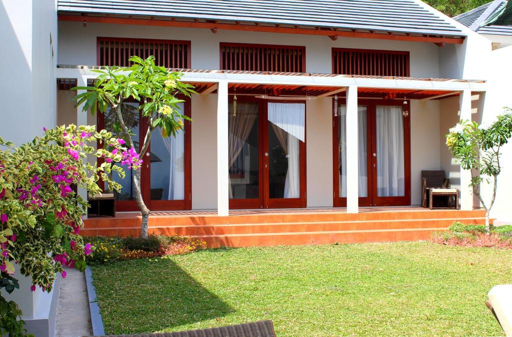 Villa Karingal Senggigi Buitenkant foto
