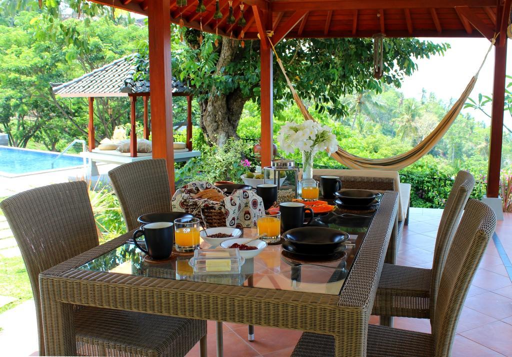 Villa Karingal Senggigi Buitenkant foto