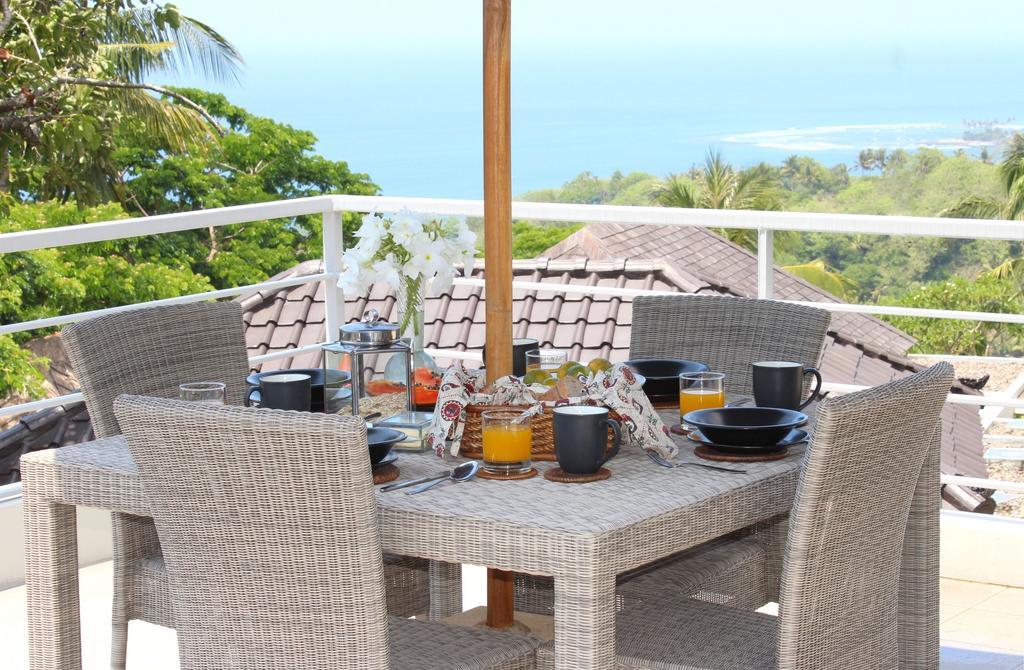 Villa Karingal Senggigi Buitenkant foto