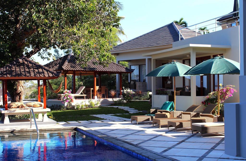 Villa Karingal Senggigi Buitenkant foto