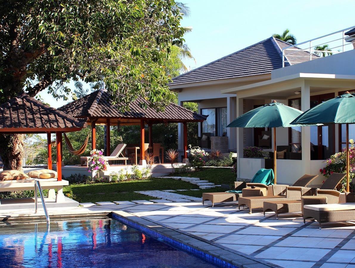 Villa Karingal Senggigi Buitenkant foto
