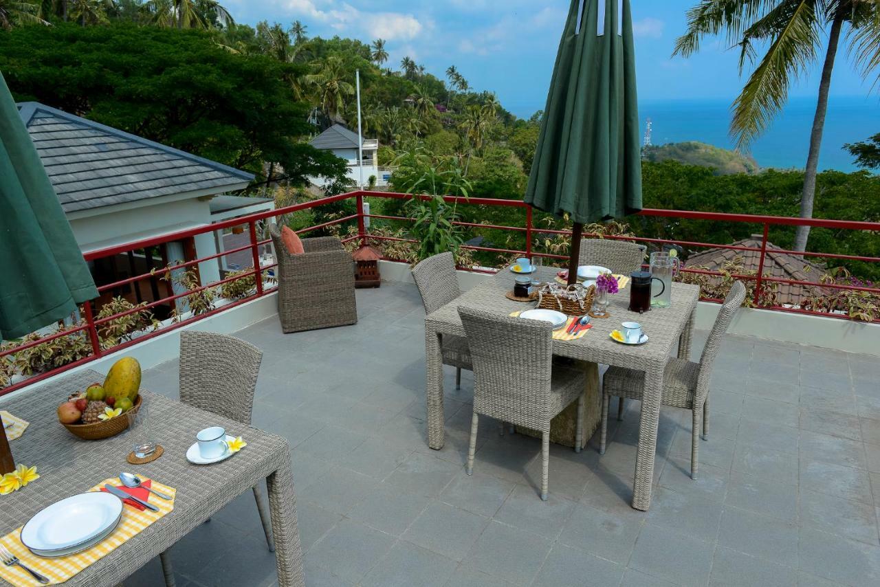 Villa Karingal Senggigi Buitenkant foto